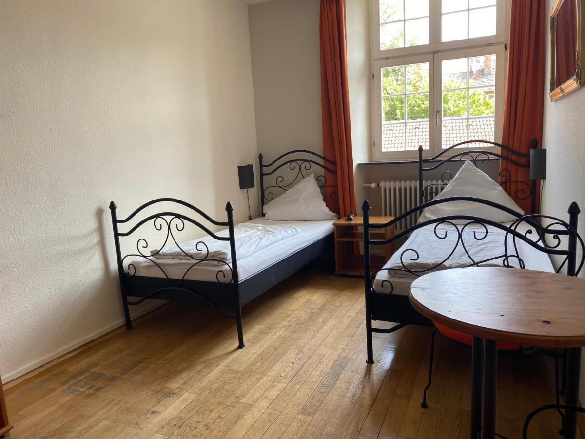 Hotel Gasthaus Schuetzen Freiburg im Breisgau Rum bild