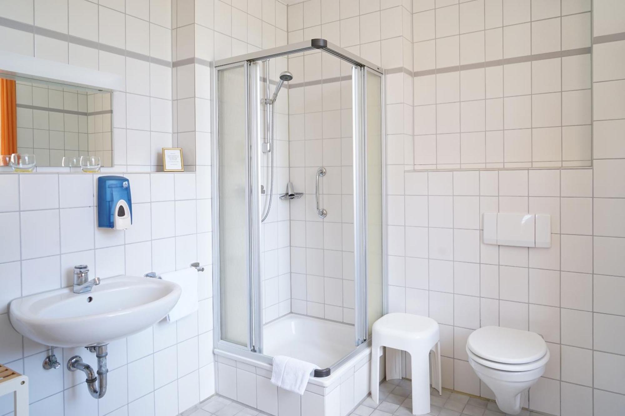 Hotel Gasthaus Schuetzen Freiburg im Breisgau Rum bild