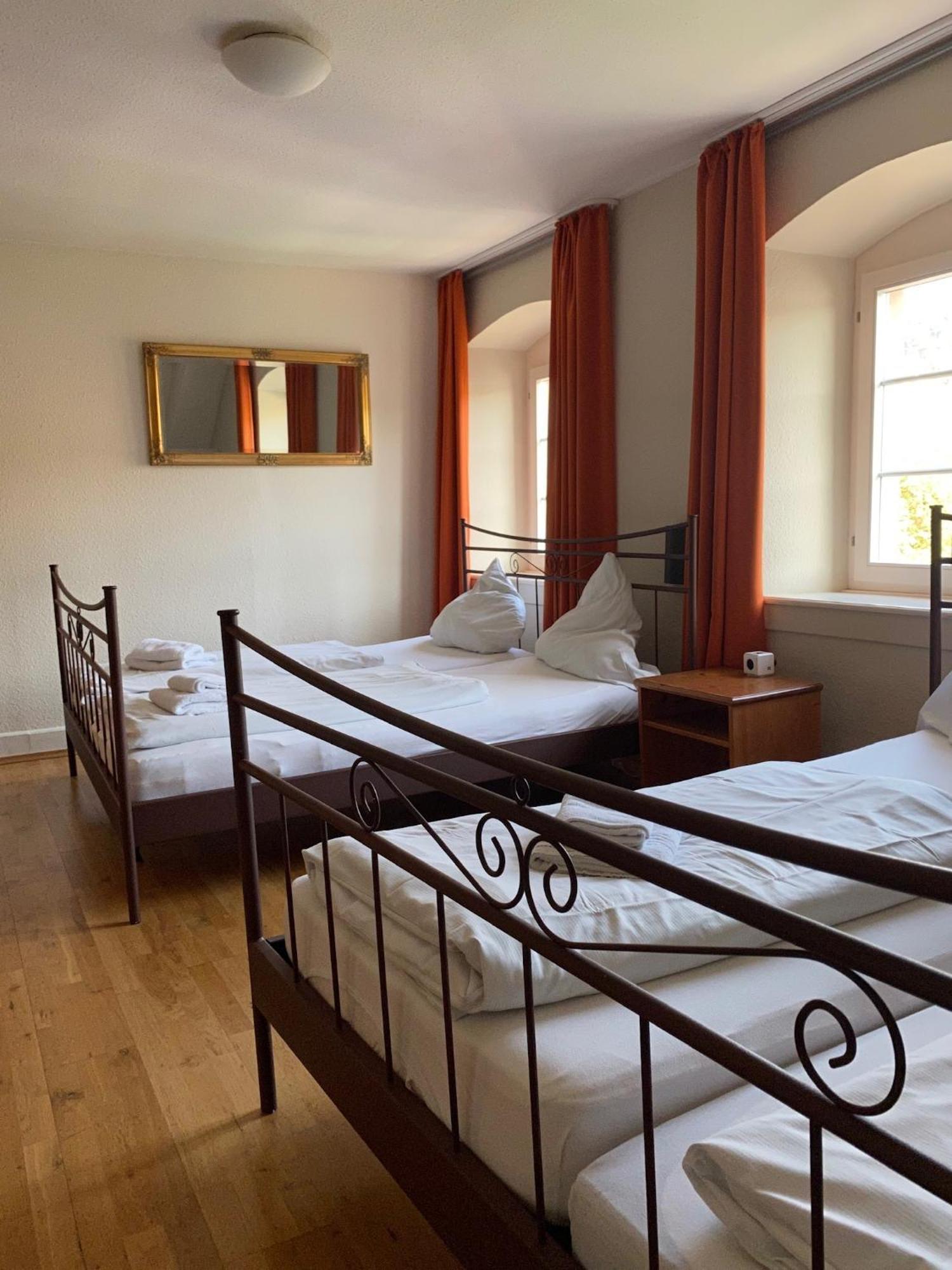 Hotel Gasthaus Schuetzen Freiburg im Breisgau Rum bild
